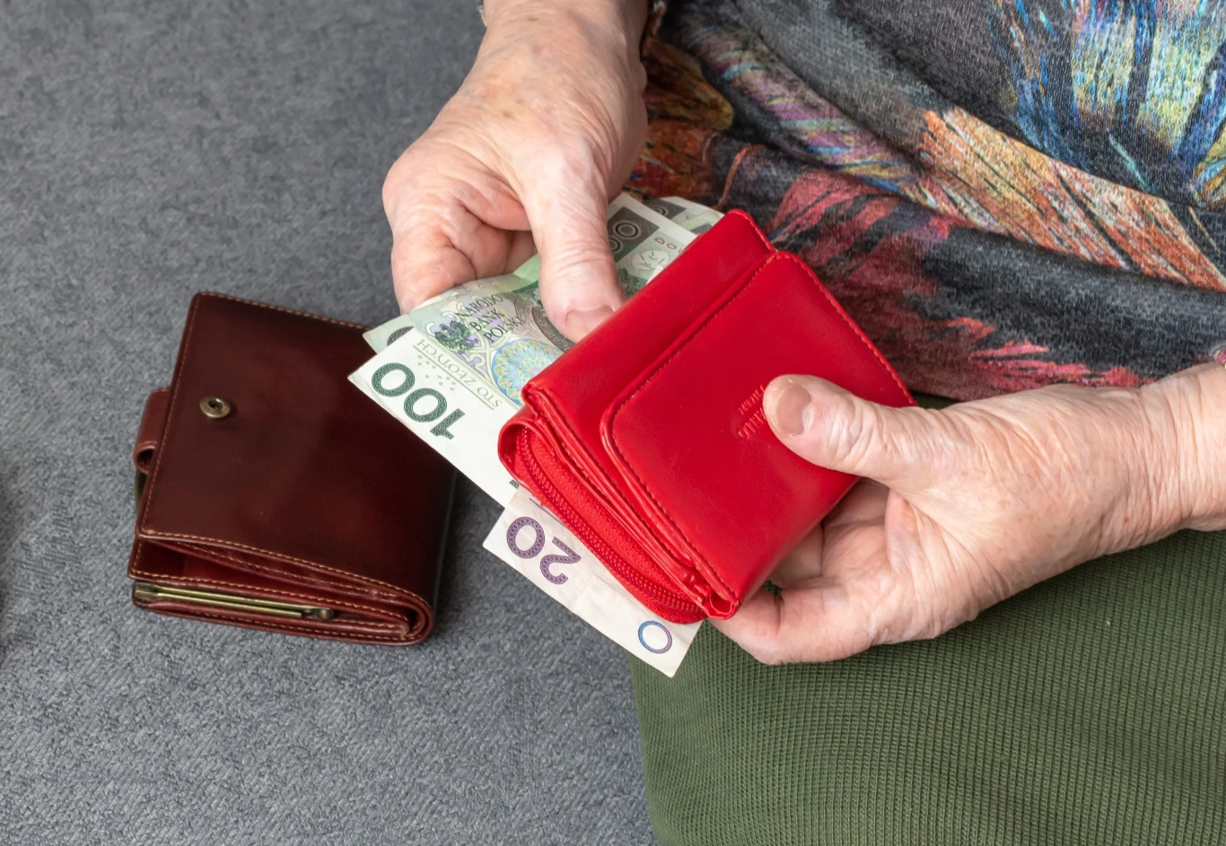 3096 zł dodatku do emerytury. Pierwsi już dostali wypłatę. 3096 zł dodatku do emerytury. Pierwsi już dostali wypłatę.