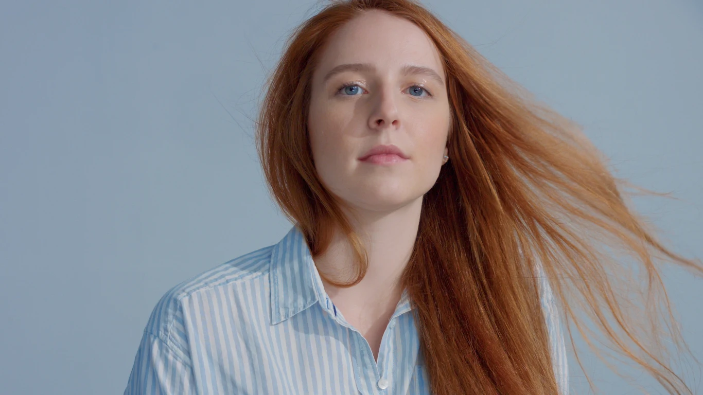 Rude włosy i niebieskie oczy zdarzają się zdecydowanie najrzadziej. 