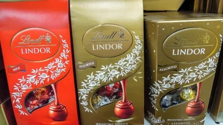 Biedronka oferuje słodycze Lindt w gratisie!