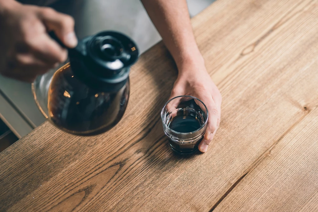 Czy powinno się pić kawę na pusty żołądek?