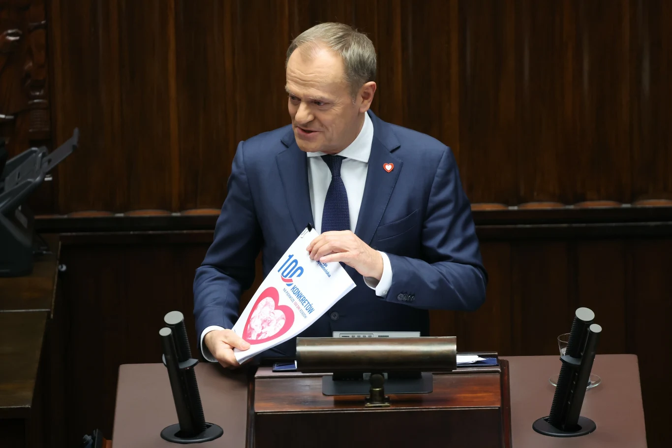 Co zawiera lista 100 konkretów na 100 dni rządu Donalda Tuska? Co zawiera lista 100 konkretów na 100 dni rządu Donalda Tuska?