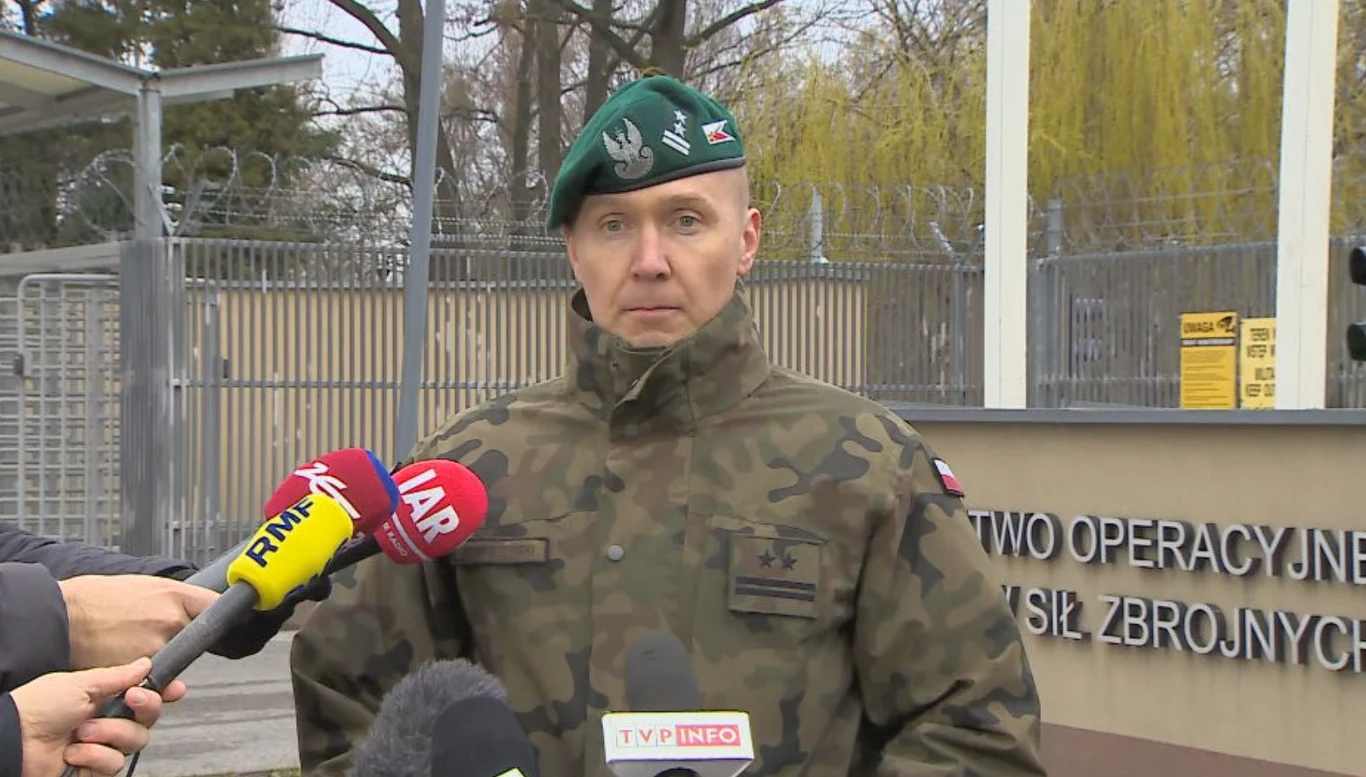 Ppłk Jacek Goryszewski, rzecznik Dowództwa Operacyjnego Rodzajów Sił Zbrojnych Ppłk Jacek Goryszewski, rzecznik Dowództwa Operacyjnego Rodzajów Sił Zbrojnych