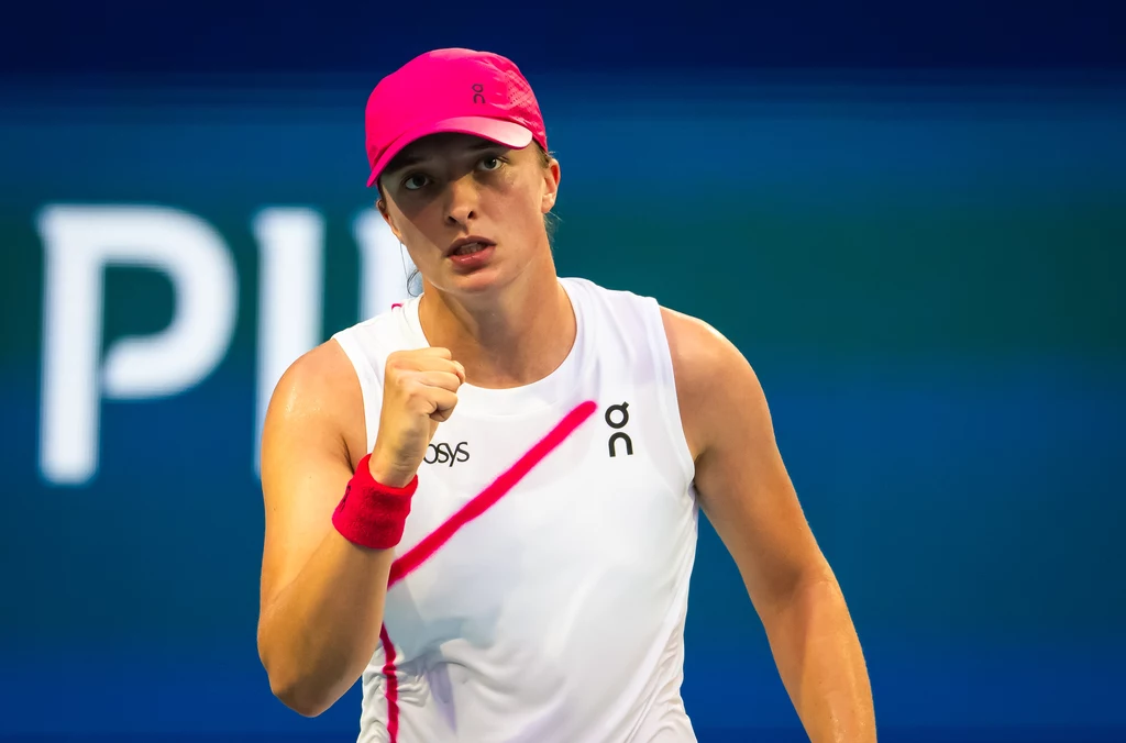 Iga Świątek pokonała Lindę Noskovą podczas turnieju WTA 1000 w Miami Iga Świątek pokonała Lindę Noskovą podczas turnieju WTA 1000 w Miami