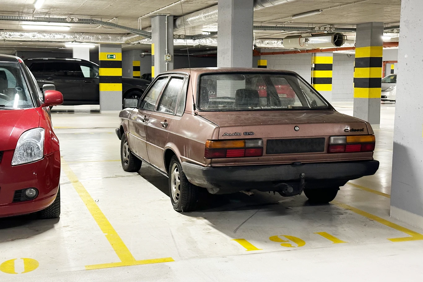 Średni wiek samochodów osobowych w Polsce to ponad 21,5 lat