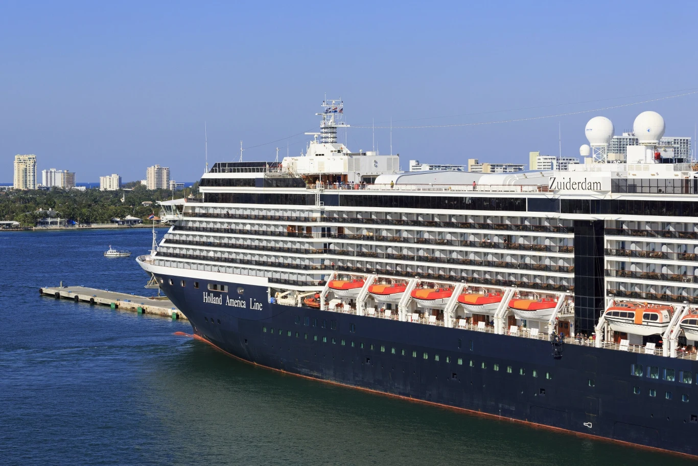 Tragedia na wycieczkowcu. Zginęło dwóch członków załogi Tragedia na wycieczkowcu. Zginęło dwóch członków załogi