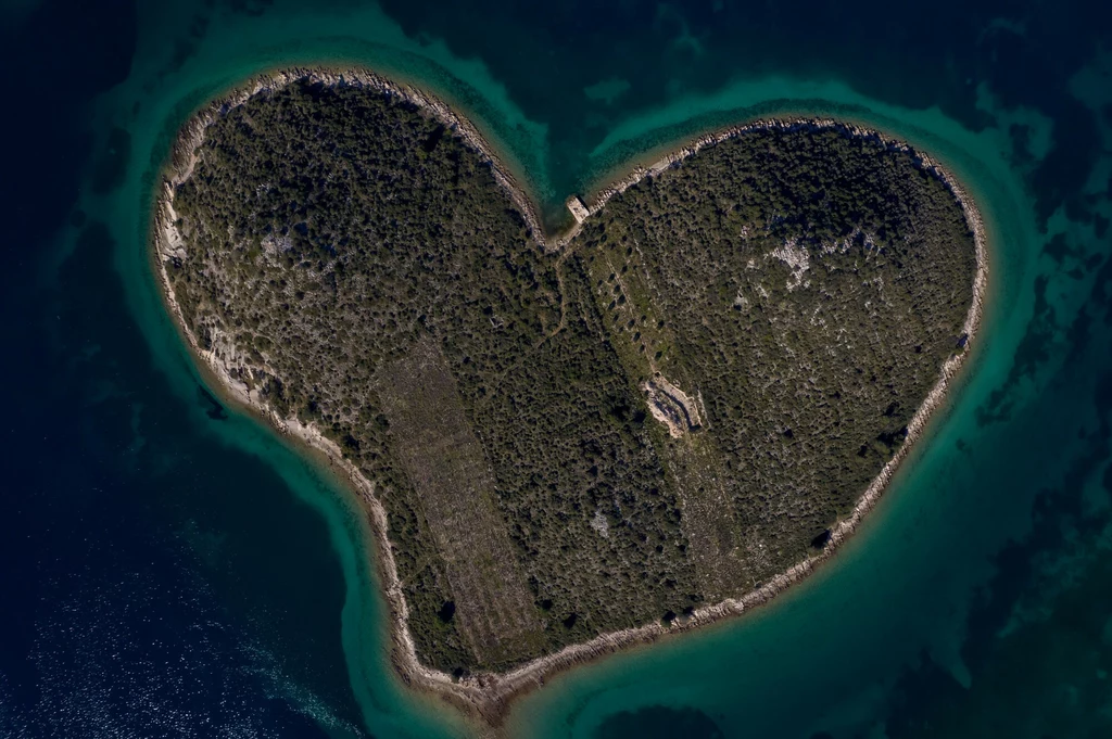 O wyspie nie wiedziało wiele osób. W 2009 r. jej zdjęcia pojawiły się na mapach Google Earth