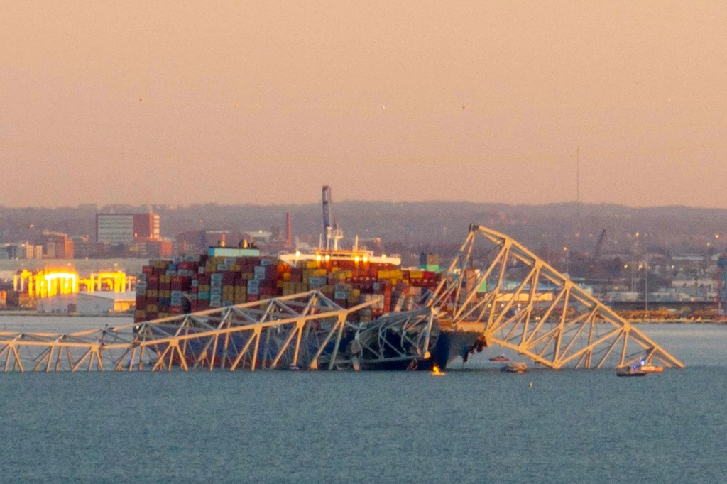 Statek Dali pływał pod banderą Singapuru. Uderzył w Francis Scott Key Bridge w Baltimore 26 marca 2024 r.