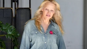 Pamela Anderson zaskoczyła stylizacją. To wciąż jest modne?