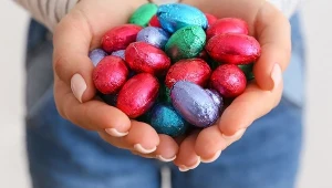 Słodycze mogą zawierać wiele polepszaczy smaku i dużą ilość cukru 