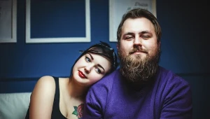 Szczęśliwe pary robią to na co dzień. Mała rzecz, a chroni przed rozstaniem