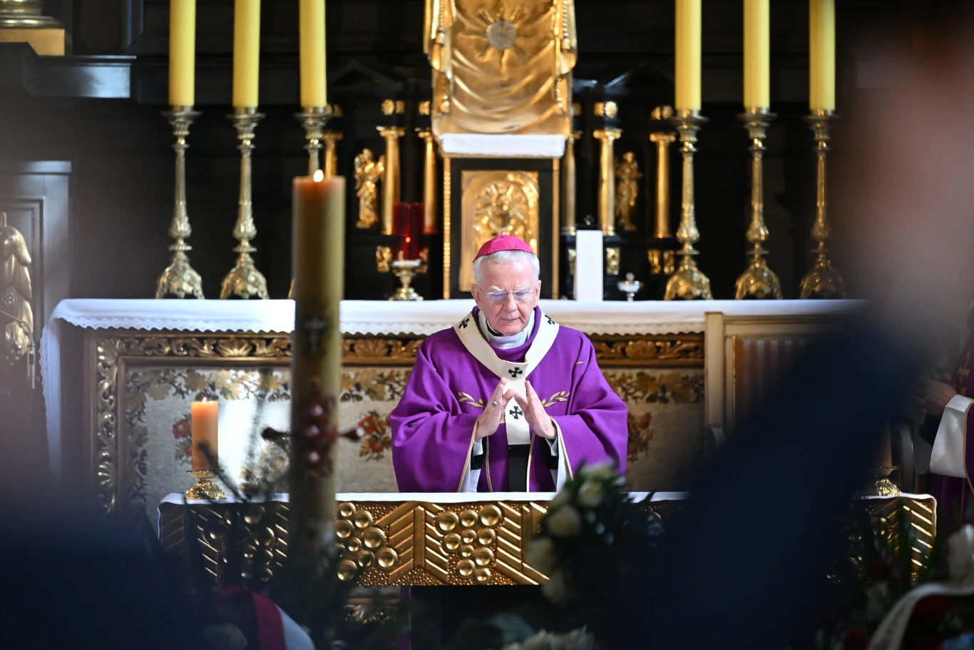 Mszę odprawia abp Marek Jędraszewski Mszę odprawia abp Marek Jędraszewski