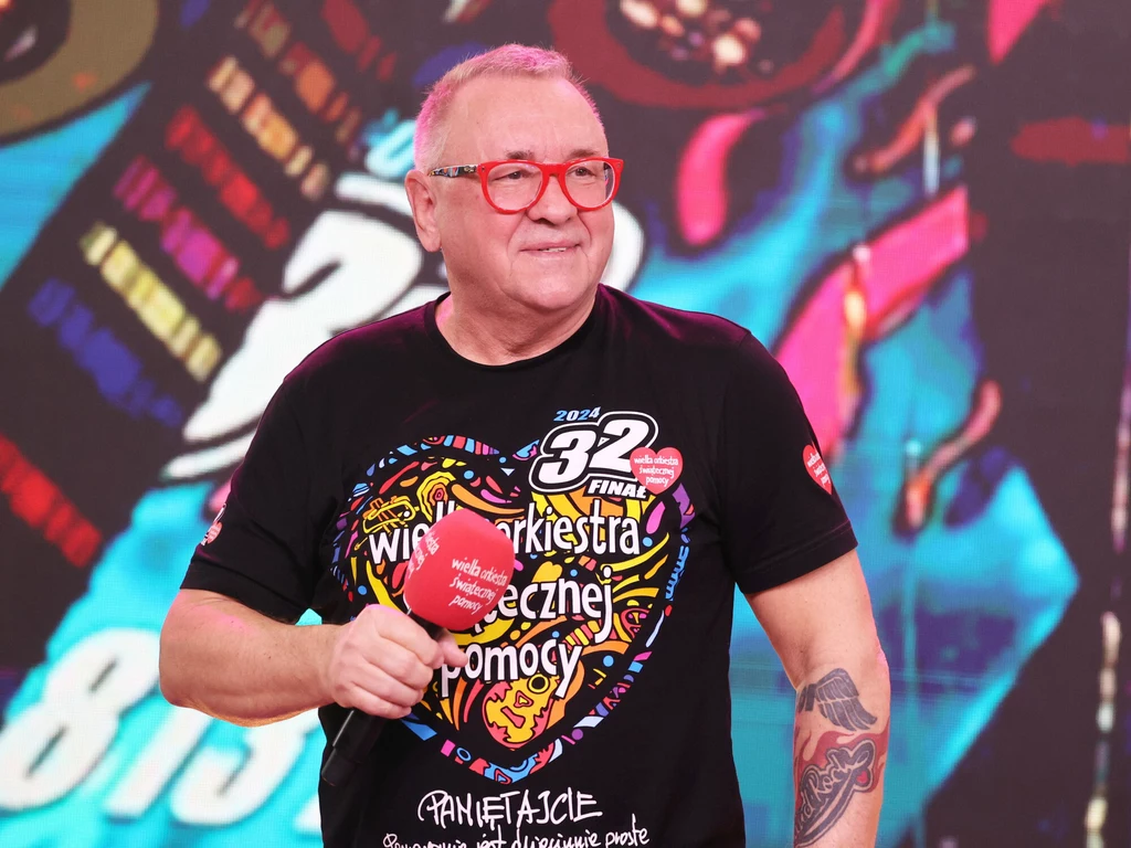 Jerzy Owsiak ogłasza wynik finału WOŚP 