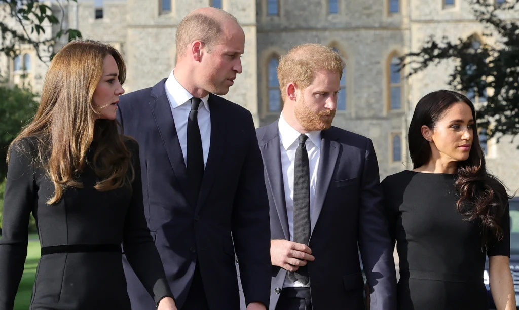 Księżna Kate, książę William, książę Harry i Meghan Markle.