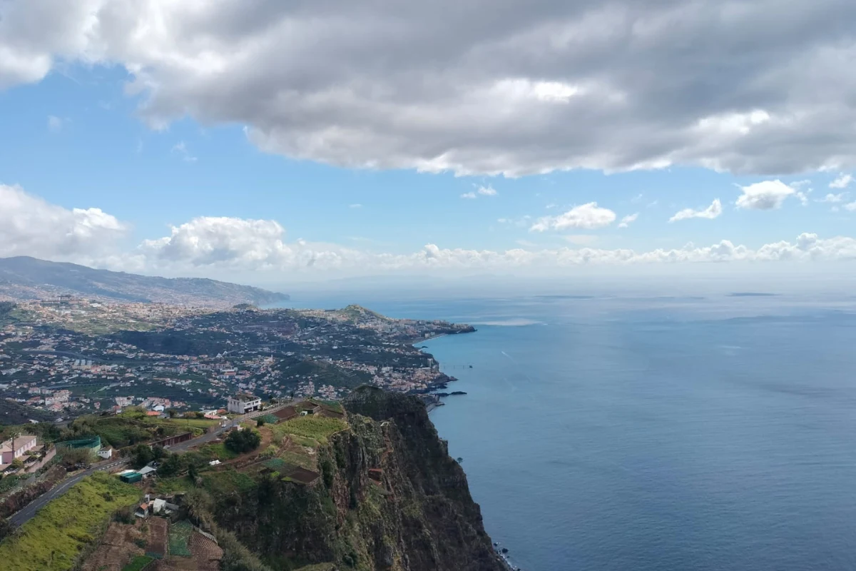 Krajobraz z punktu Cabo Girao