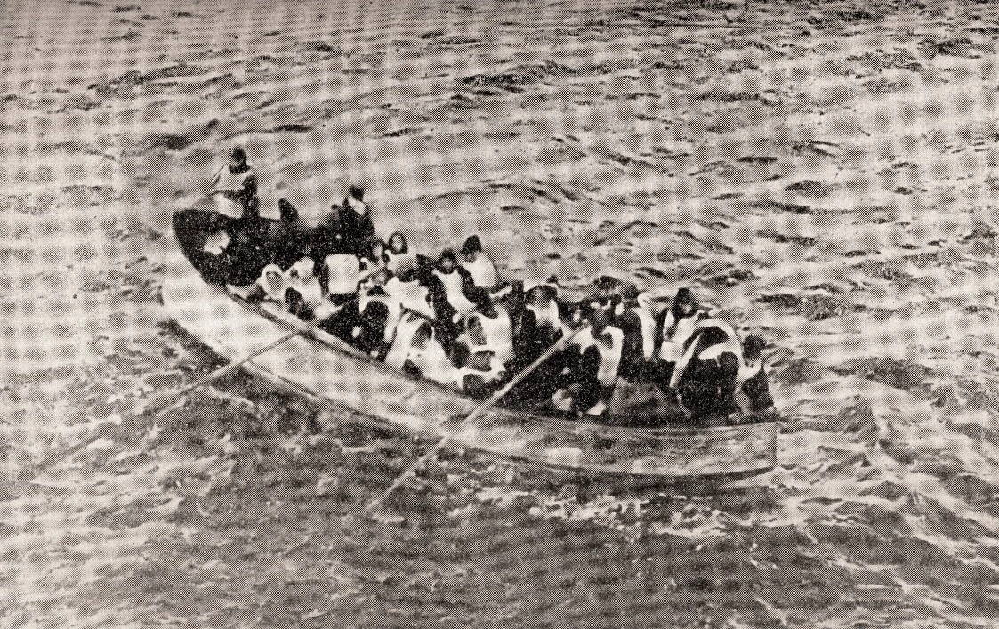 Henry Frauenthal wraz z żoną i bratem znaleźli ratunek w jednej z niewielu szalup, w jakie Titanic był wyposażony