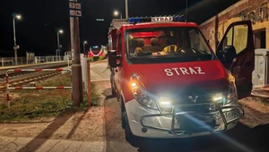Uprawiali "train surfing". Dwie osoby trafiły do szpitala