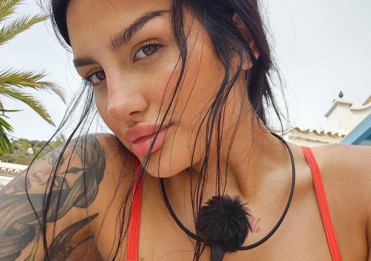 Love Island 9 - Daria Love Island 9 - Daria