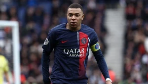 Saga transferowa z udziałem Kyliana Mbappe trwa. Trener podsyca emocje