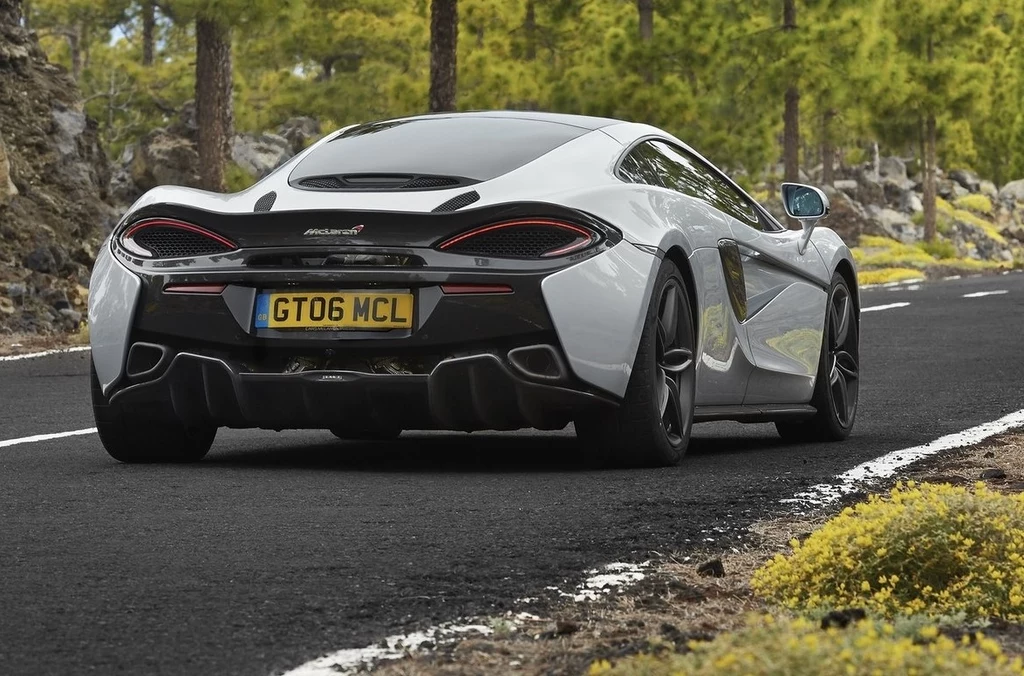 McLaren 570 GT