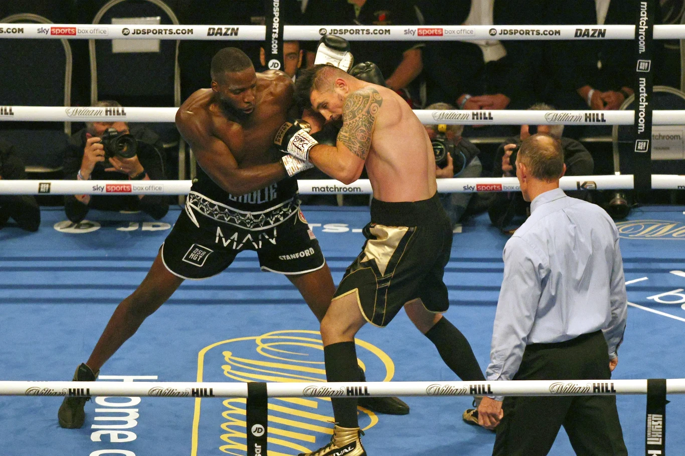 Lawrence Okolie (z lewej) Lawrence Okolie (z lewej)