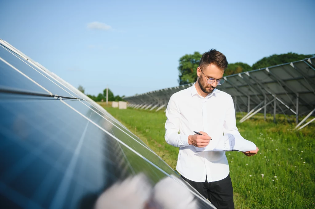  Ile płacą za 1 kWh prądu z fotowoltaiki? Wyjaśniamy.