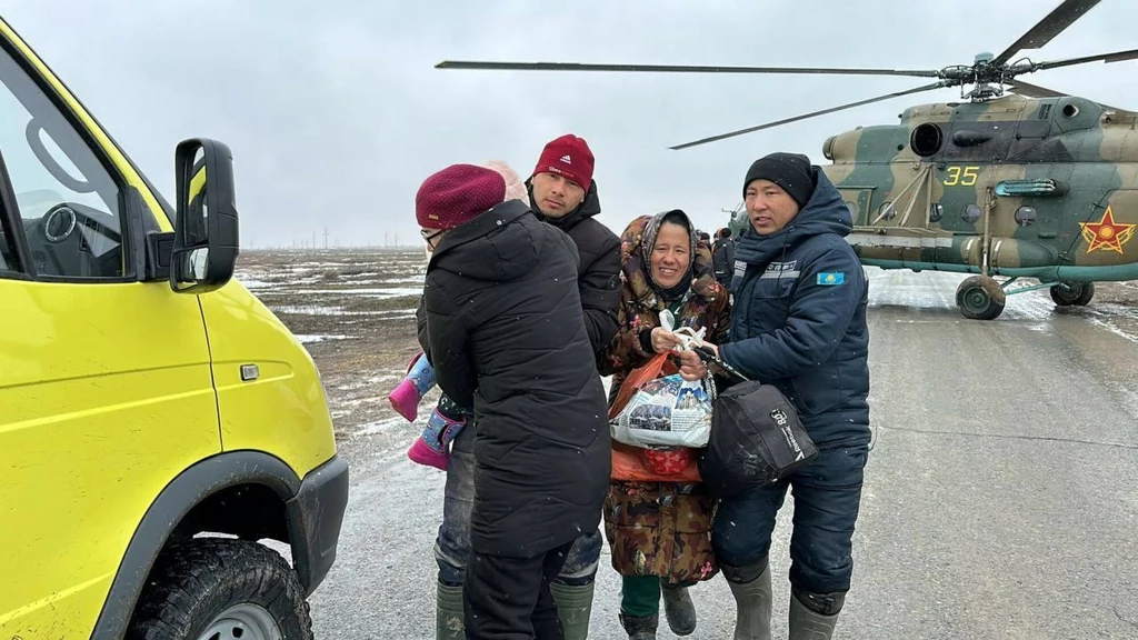 Z kazachskich wiosek ewakuowano ok. 13 tys. osób
