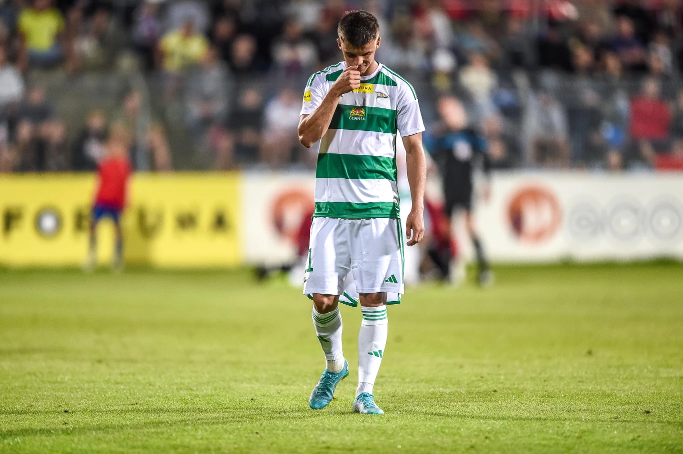 Lechia Gdańsk jest liderem I ligi, ale posiada również przeterminowane zobowiązania licencyjnie Lechia Gdańsk jest liderem I ligi, ale posiada również przeterminowane zobowiązania licencyjnie