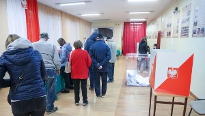 Wybory samorządowe 2024. Budka pokazał dokumenty. "Orlen zapłacił za inwigilację Sienkiewicza"