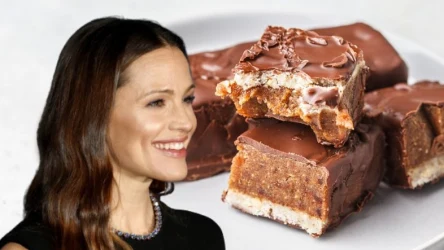 Jak zrobić domowe batoniki a'la Snickers? Odkryj przepis Jennifer Garner