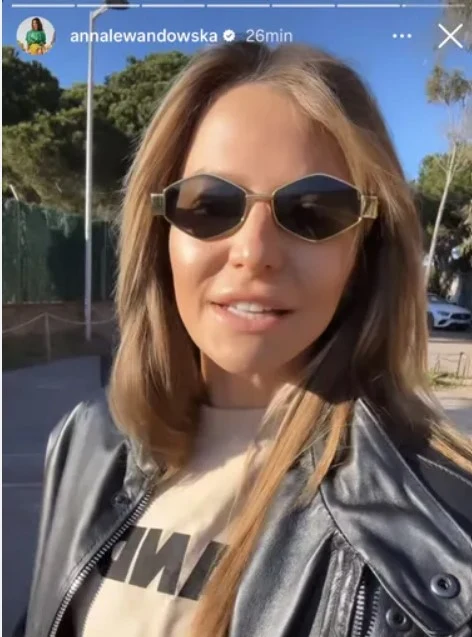 Anna Lewandowska w oversizowej kurtce vintage. Anna Lewandowska w oversizowej kurtce vintage.