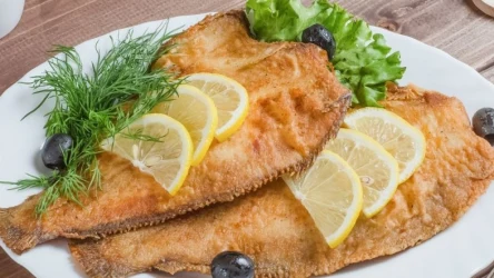 Flądra dostarczy wartościowego białka, a cechuje się niską zawartością tłuszczu oraz cholesterolu