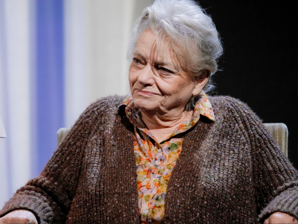 Anna Seniuk Anna Seniuk