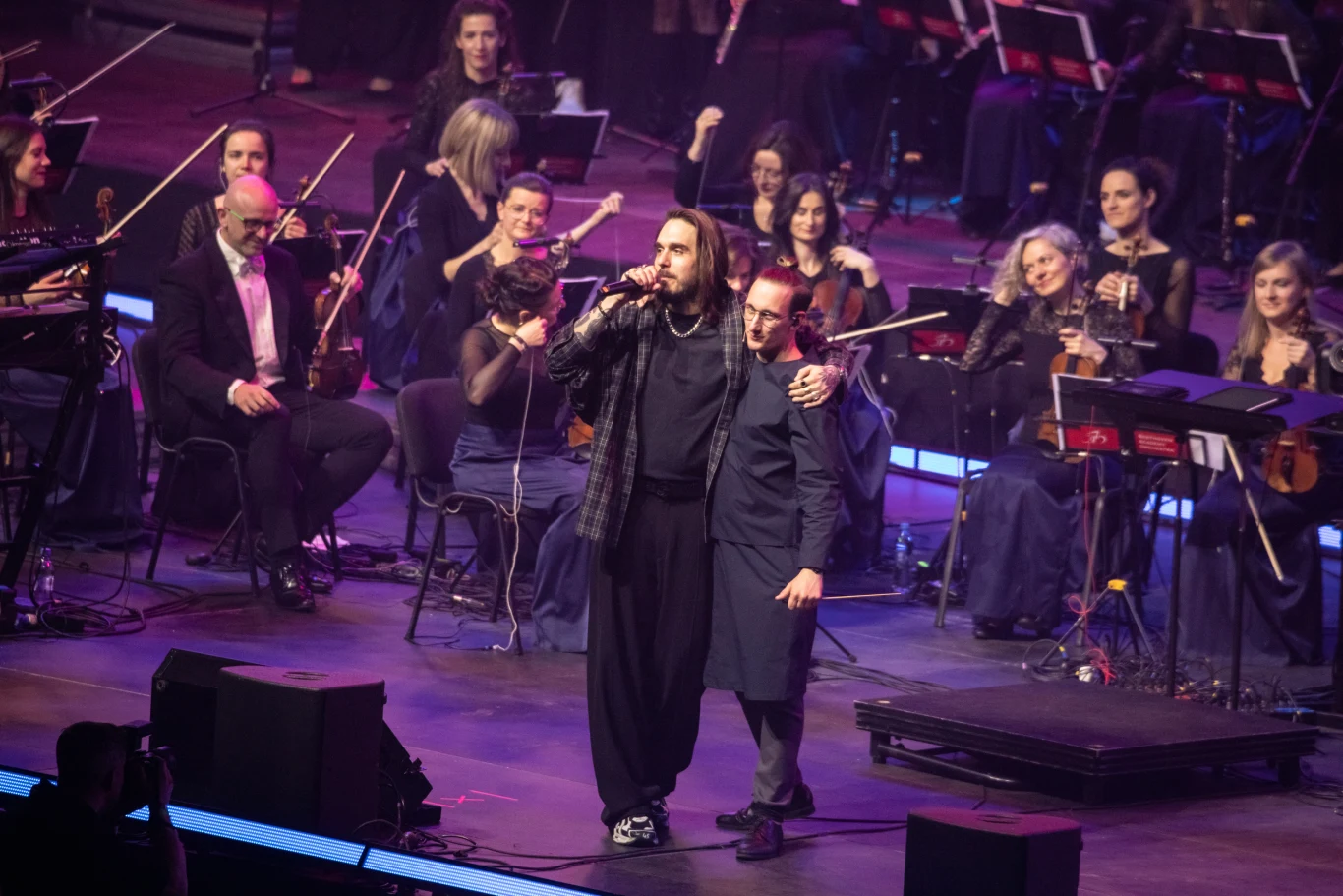"To Kraków tworzy metamorfozy": Miuosh i Jan Stokłosa na scenie