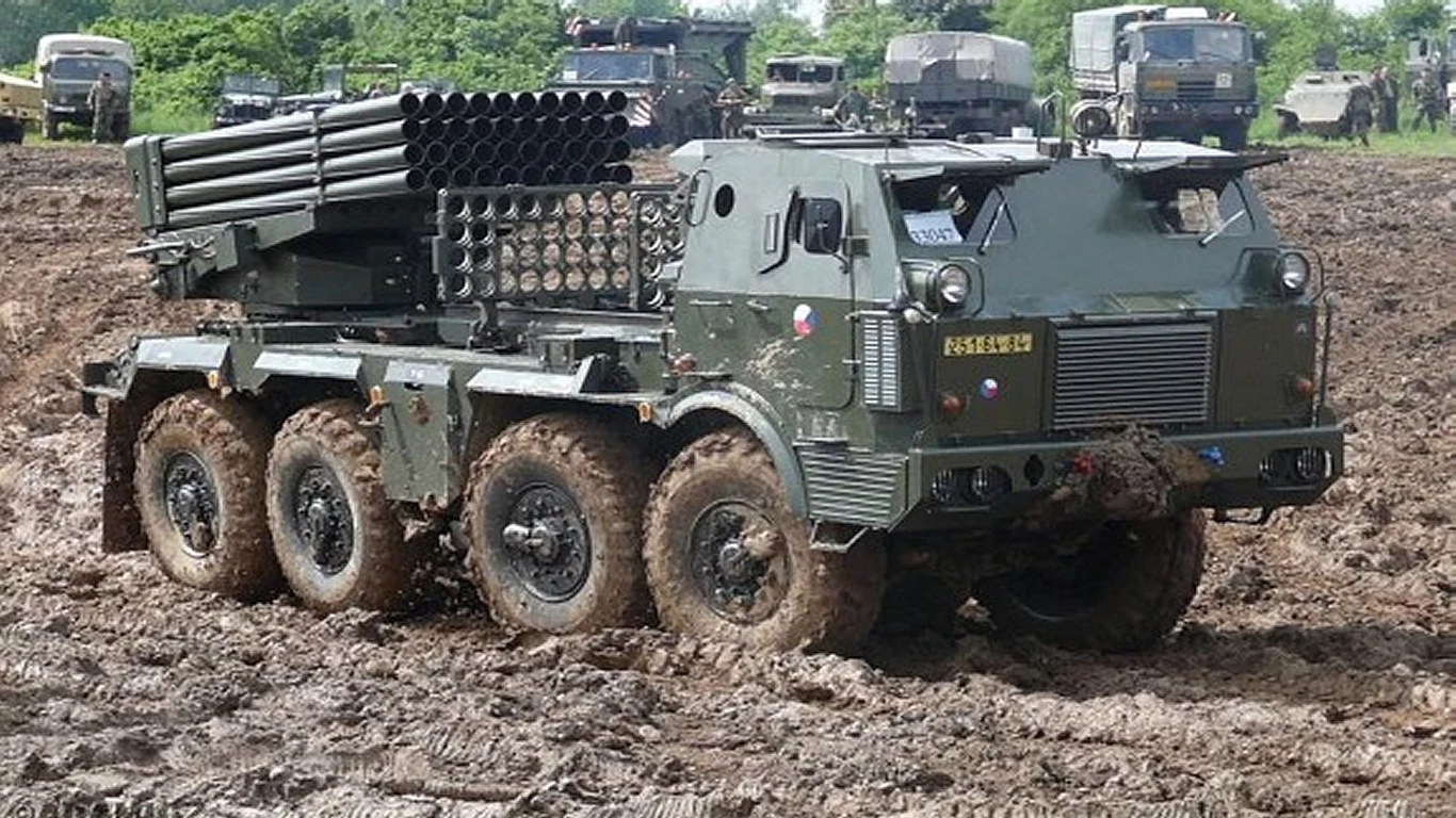 Rosja zniszczyła ukraińskie wyrzutnie rakietowe RM-70 Vampire Rosja zniszczyła ukraińskie wyrzutnie rakietowe RM-70 Vampire