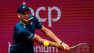 Przegrał seta i wrócił w wielkim stylu. Hubert Hurkacz melduje się w finale