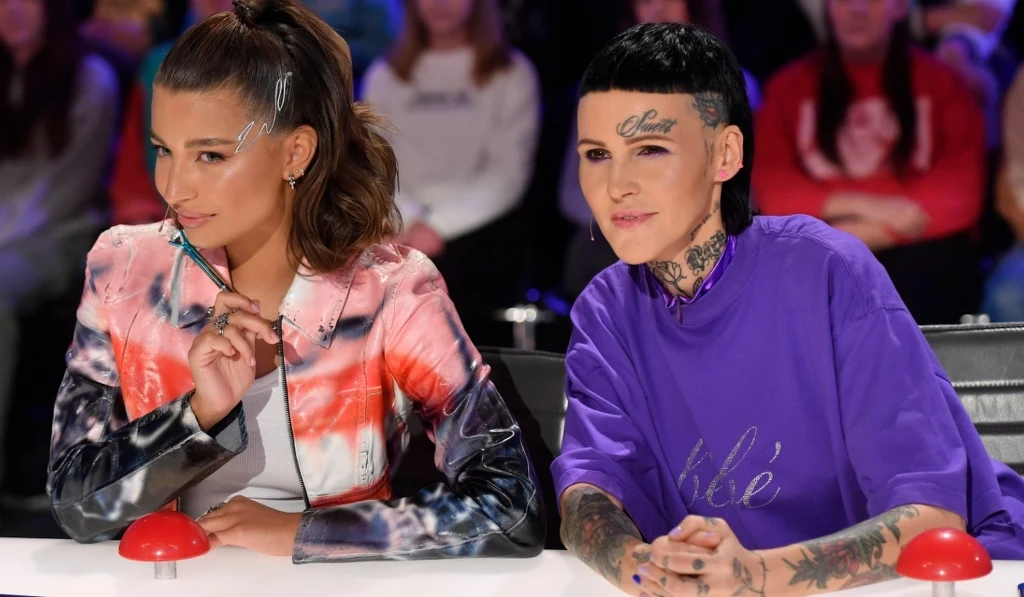 Agnieszka Chylińska i Julia Wieniawa w "Mam talent!" Agnieszka Chylińska i Julia Wieniawa w "Mam talent!"