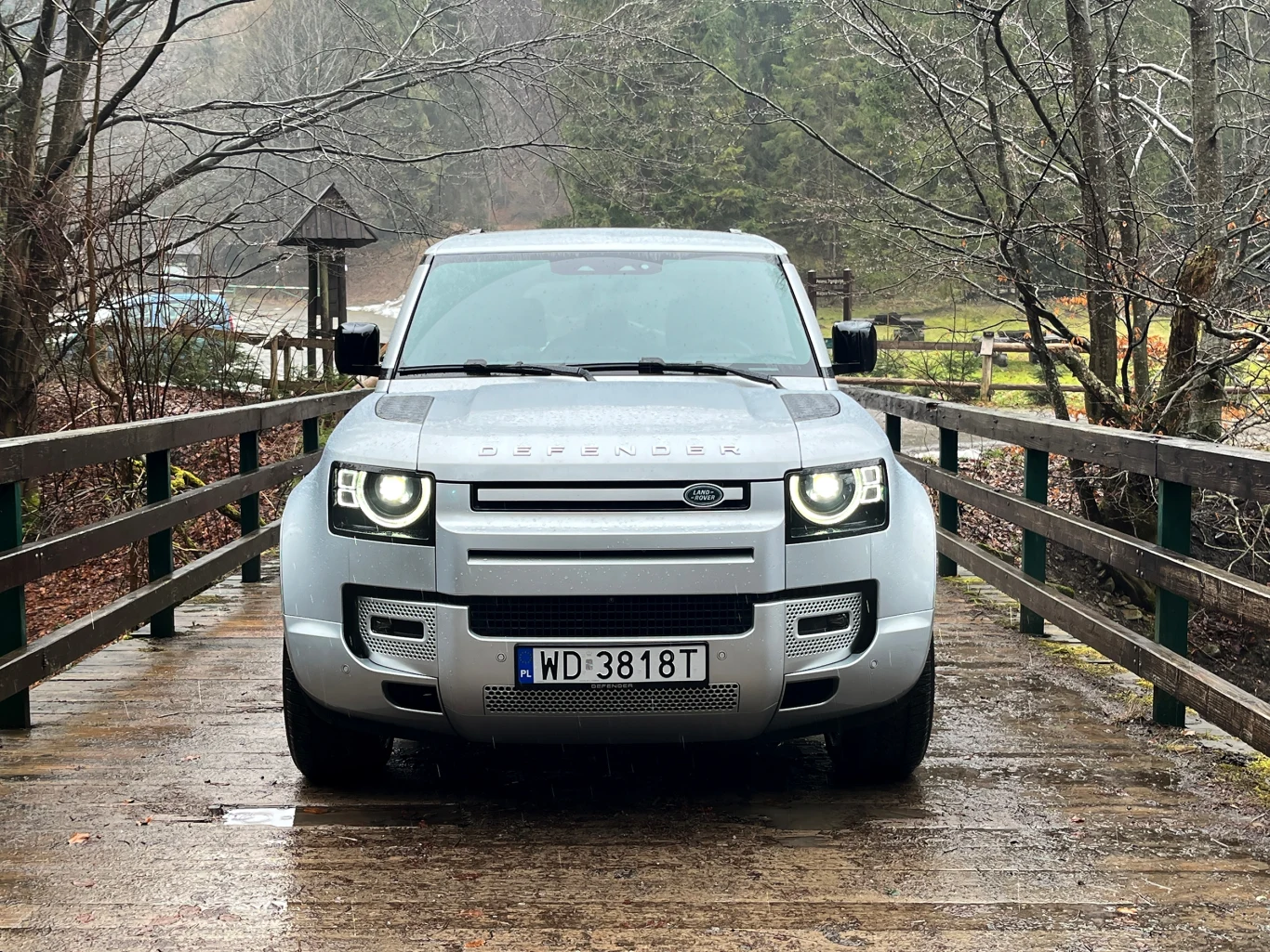 Land Rover Defender