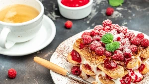 To tiramisu z malinami pokochają wszyscy goście. Szybkie i bez pieczenia