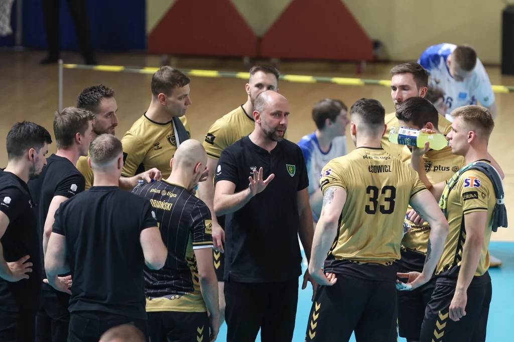 Grzegorz Słaby i siatkarze GKS-u Katowice Grzegorz Słaby i siatkarze GKS-u Katowice