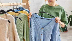 Lubisz oversizowe swetry? Właśnie wyszły z mody. Zastąpił je ten model 