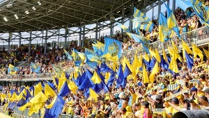 Znany adwokat ostrzega, klub Zmarzlika tonie