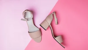 Szukasz idealnych sandałów na wiosnę i lato? Ten model pokochały 40-latki
