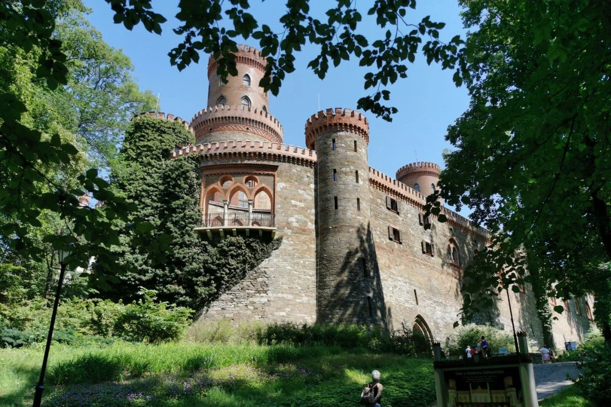 Pałac Marianny Orańskiej. Jego historia zaskakuje