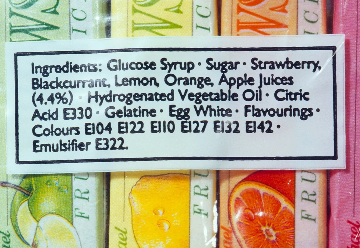 Chociaż nie ma jednej definicji, wyjaśniającej termin „czysta etykieta” (ang. clean label) nazwa ta oznacza, najprościej mówiąc "dobry skład" produktu