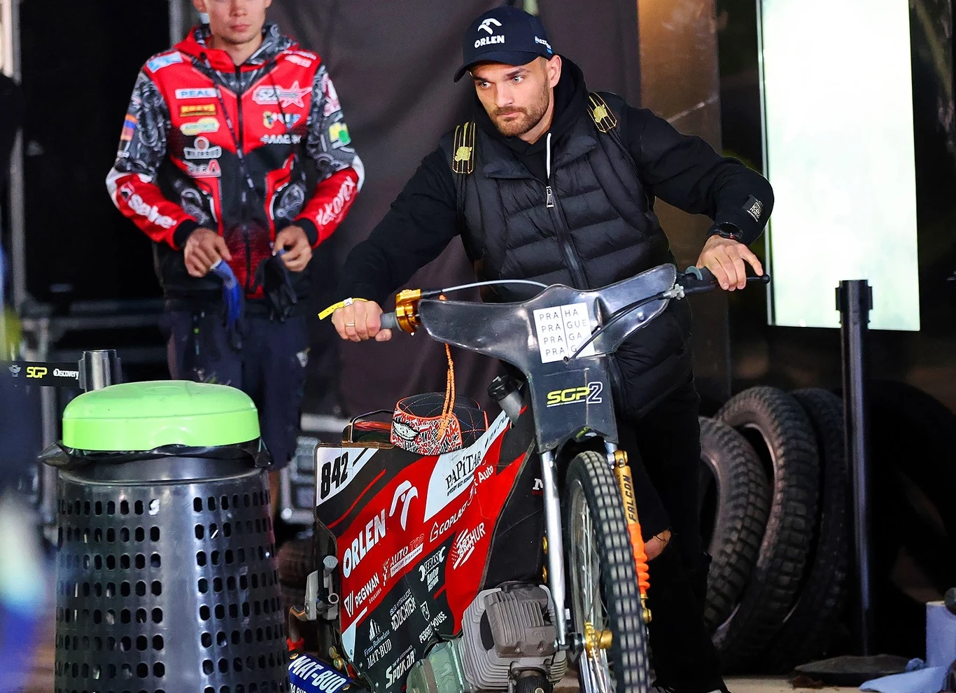 Bartosz Zmarzlik pomaga Mateuszowi Cierniakowi w SGP2. Bartosz Zmarzlik pomaga Mateuszowi Cierniakowi w SGP2.