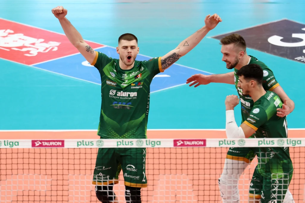 Bartosz Kwolek (na środku) zanotował kolejny udany występ Bartosz Kwolek (na środku) zanotował kolejny udany występ