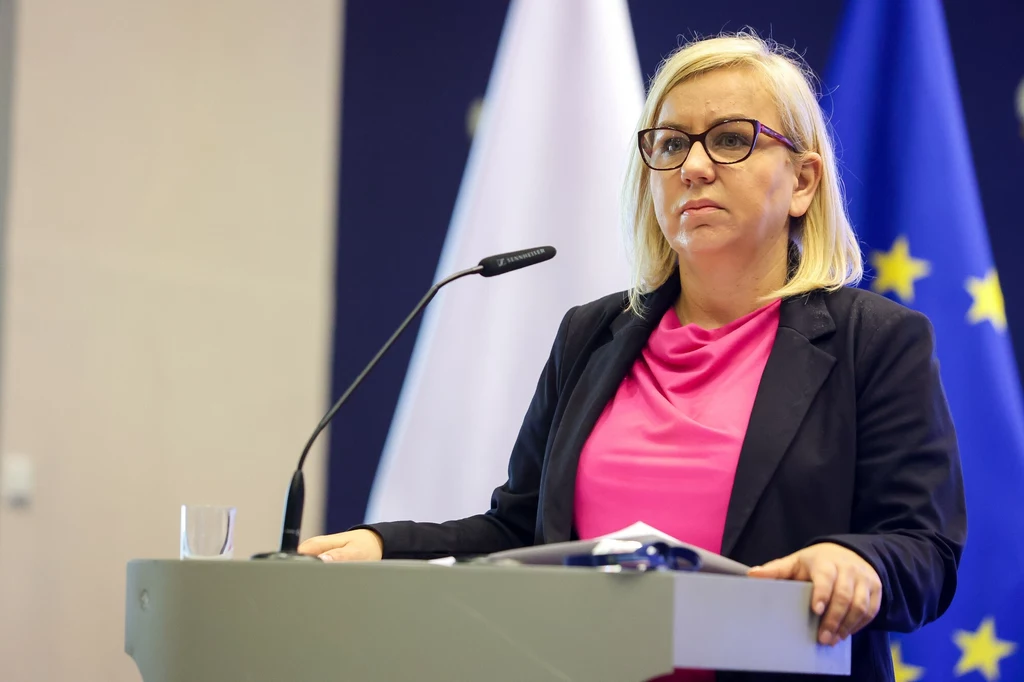 Minister Hennig-Kloska poinformowała, że program "Czyste Powietrze" zostanie zasilony kwotą 6,4 mld zł z unijnego programu FEnIKS