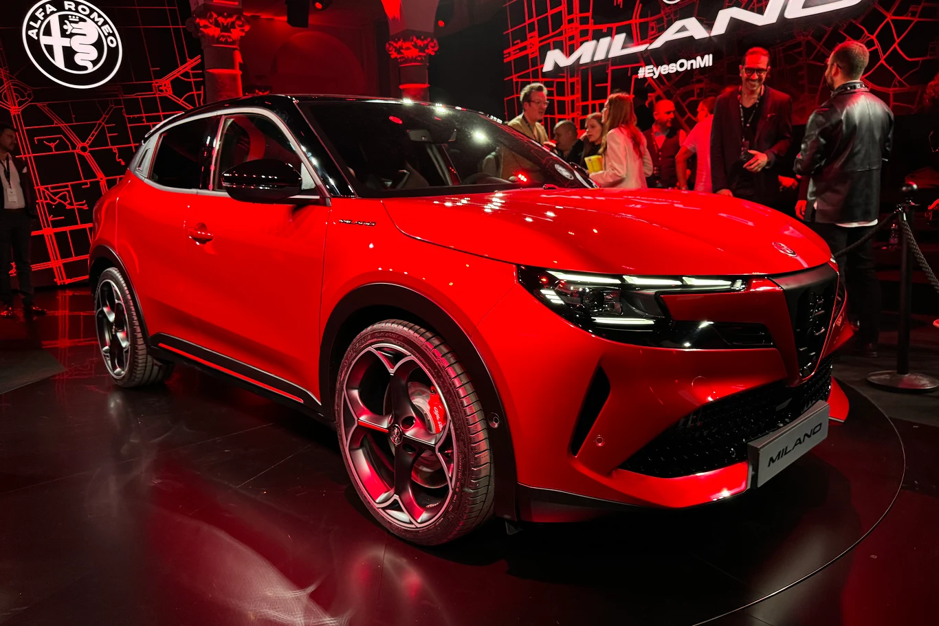 Alfa Romeo Milano debiutuje w Mediolanie. Byliśmy na światowej premierze włoskiej nowości.