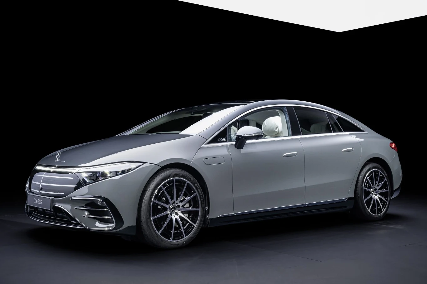 Mercedes EQS obecny jest na rynku od 2021 roku.