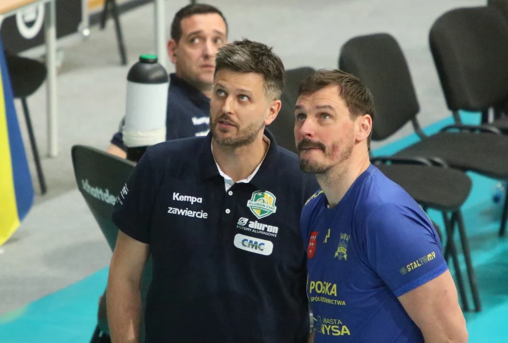 Trenerzy drużyn z Zawiercia i Nysy: Michał WIniarski (z lewej) i Daniel Pliński Trenerzy drużyn z Zawiercia i Nysy: Michał WIniarski (z lewej) i Daniel Pliński